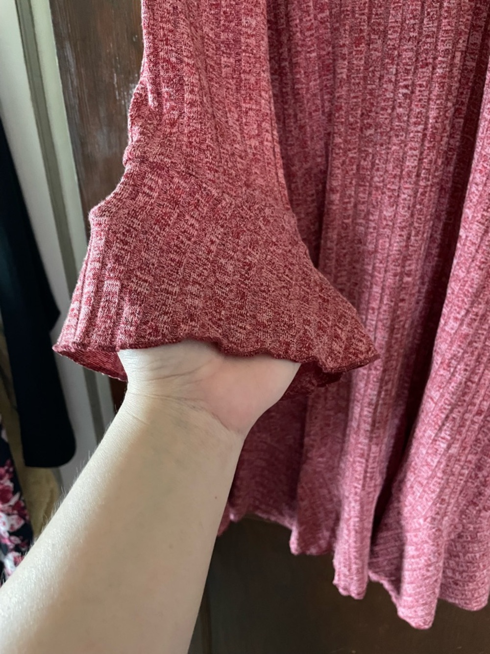 Women's Rose Pink Ribbed V-Neck Long-Sleeve Dress - Picture 4 of 5